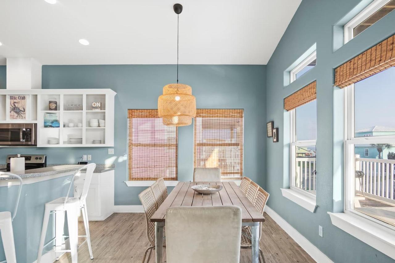 New 5 Bdrm W/Pool, Observation Deck Walk To Beach! Port Aransas Bagian luar foto
