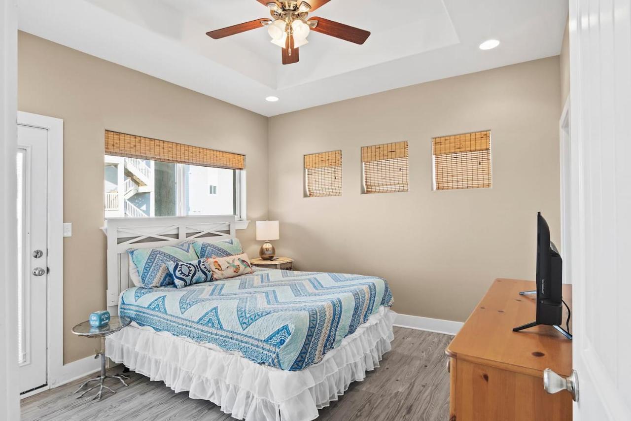 New 5 Bdrm W/Pool, Observation Deck Walk To Beach! Port Aransas Bagian luar foto